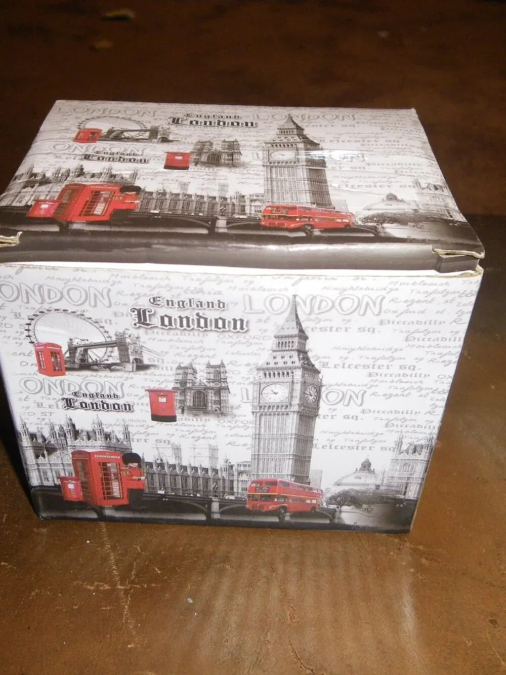London England Souvenir Ceramic Coffee Tea Mug New in Box!